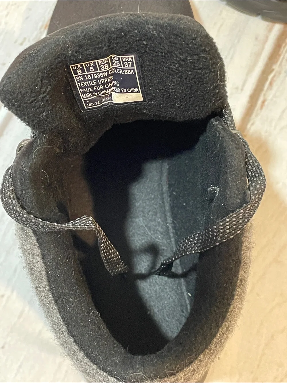 Skechers Black Ankle Hiker Boots 8 Women’s Lace Up Faux Fur lining Outdoor